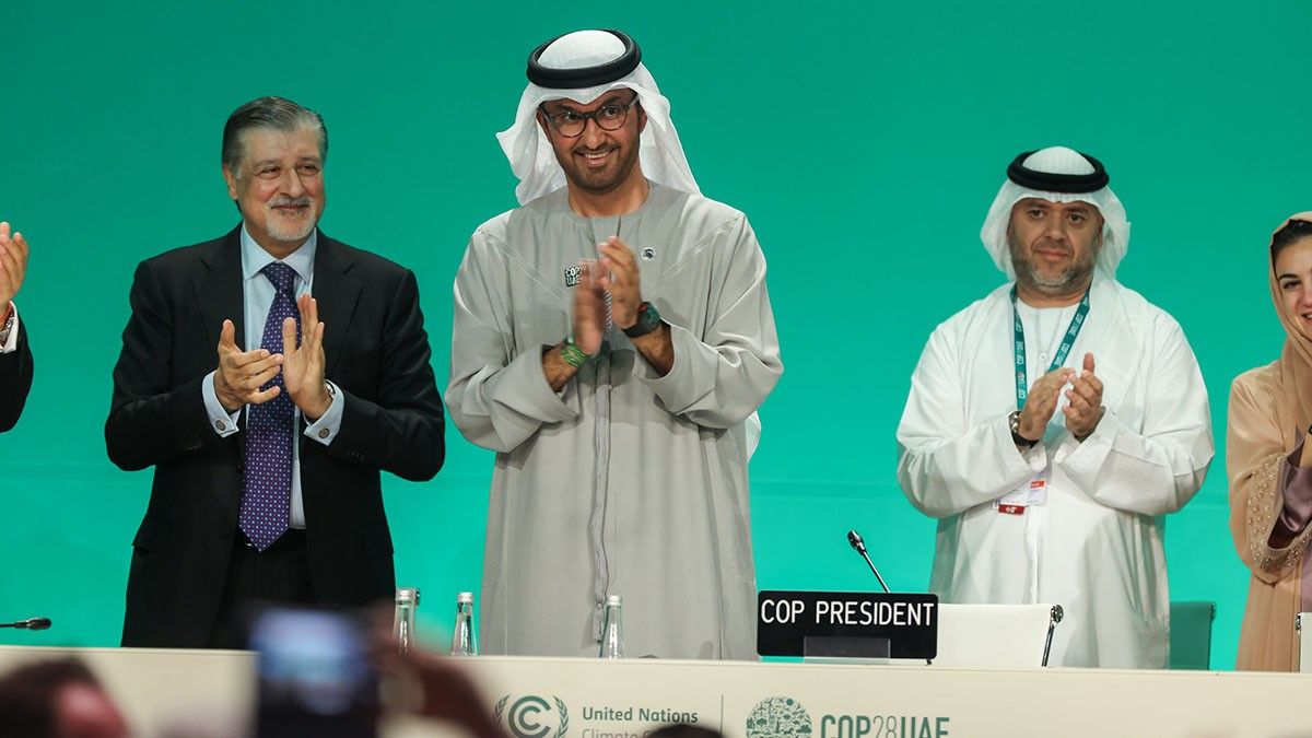 Sultan al-Jaber celebrant l'acord a la COP28