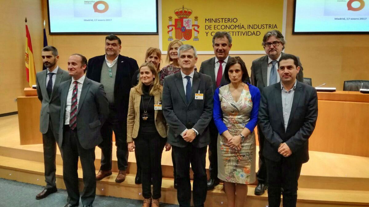 Amadeu Aguado, tinent d'alcalde de Terrassa, amb la resta del Consell Rector de la Red Innpulso