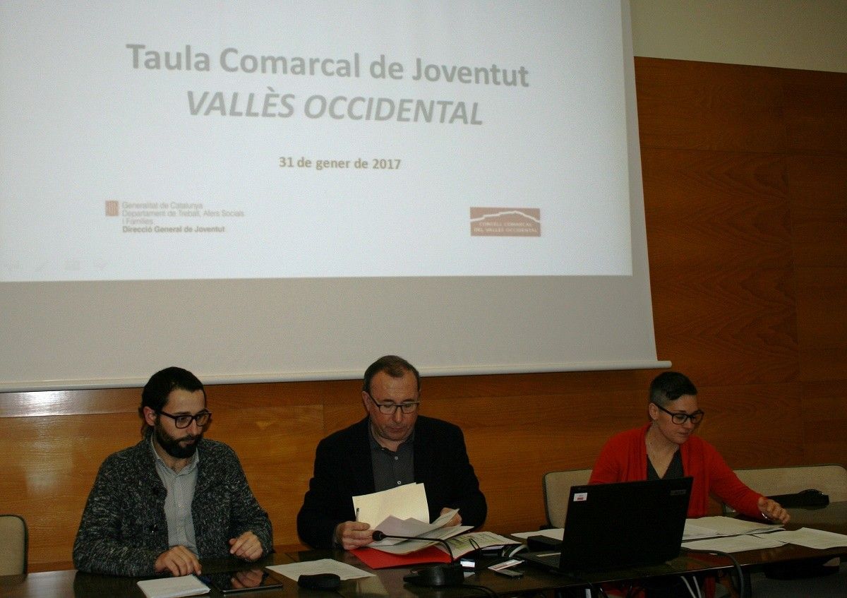 Reunió de la Taula Comarcal de Joventut al Consell Comarcal del Vallès Occidental.