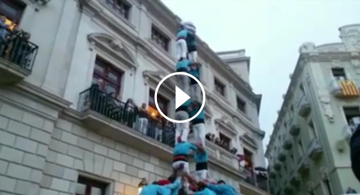 El vídeo dels Castellers inclou moments com el 2 de 8 amb folre descarregat el 2016.