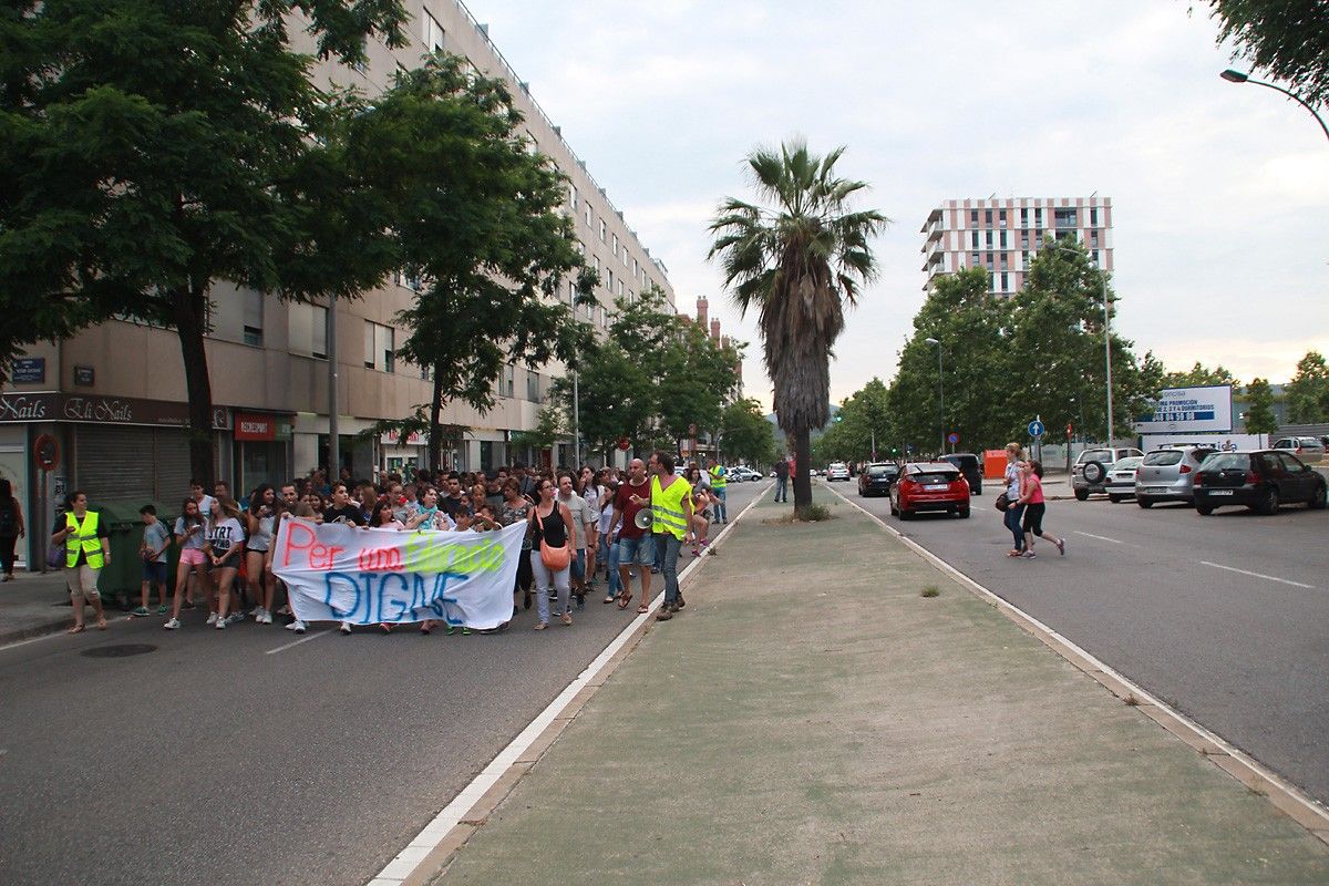 La manifestació ha donat una volta a l'avinguda de Béjar.