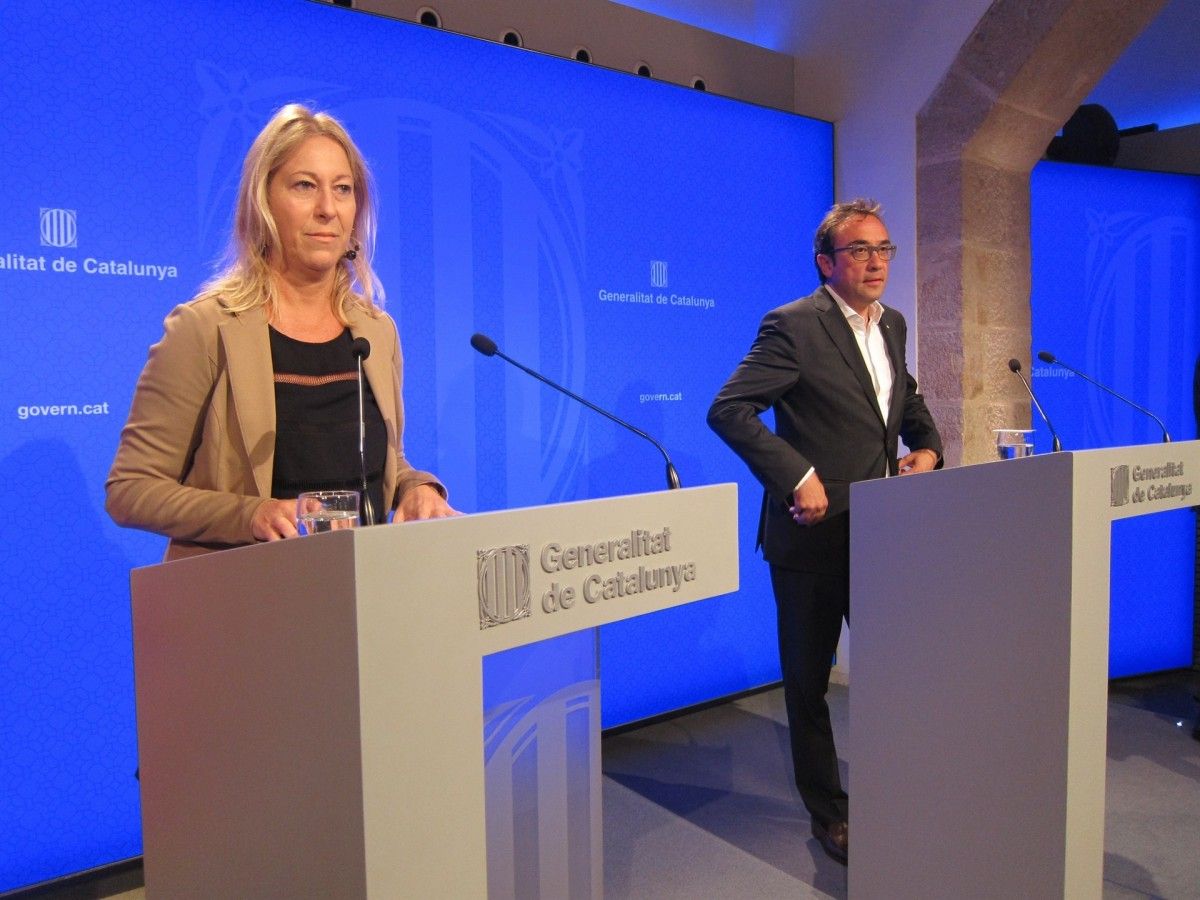 Neus Munté i Josep Rull, a la roda de premsa posterior al Consell Executiu.