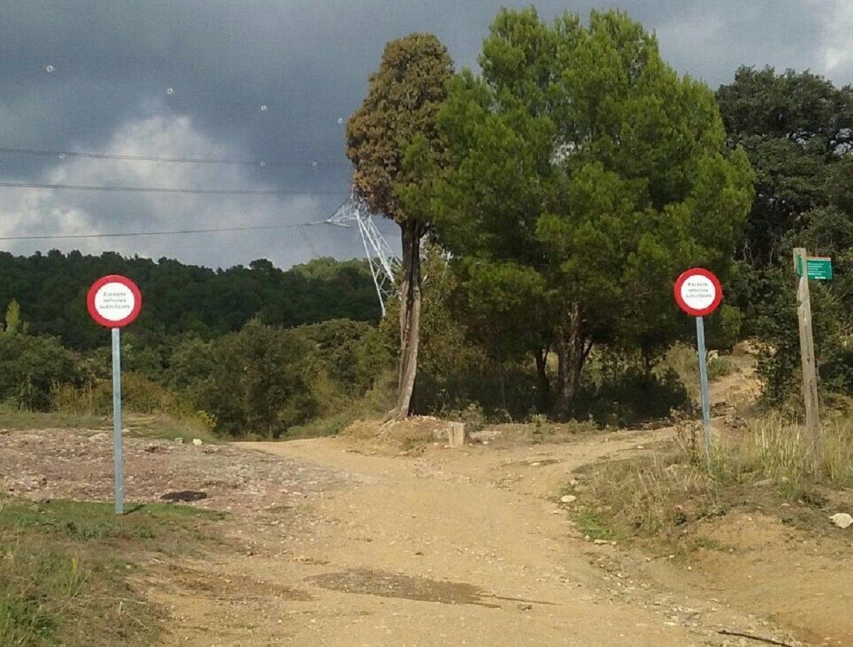 Un dels accessos al Parc Natural de Sant Llorenç.