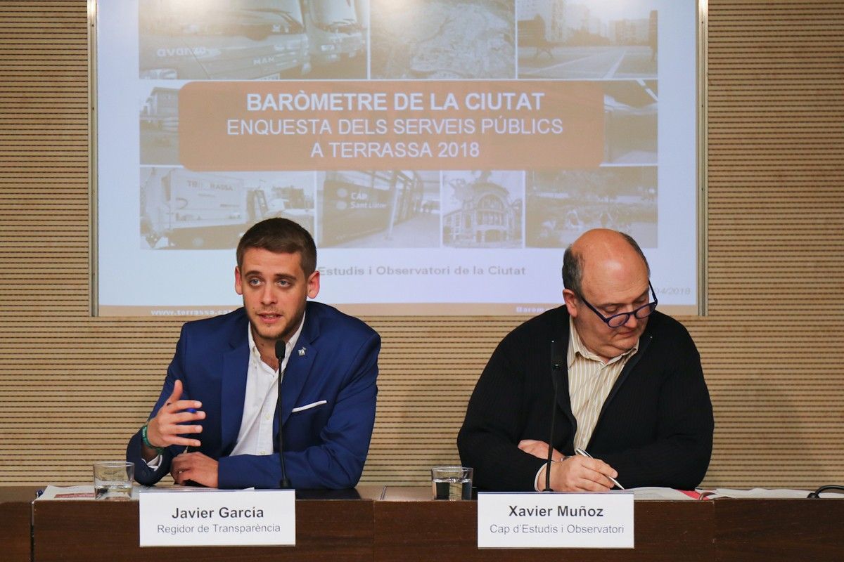 Javier García i Xavier Muñoz a la presentació del Baròmetre 