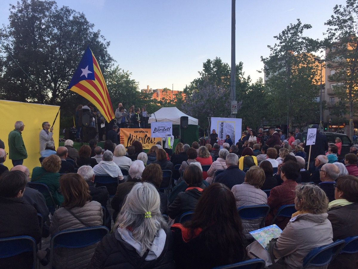  Acte amb les familiars de Josep Rull i Lluís Puig a l'Àgora Ciutadana de Terrassa 