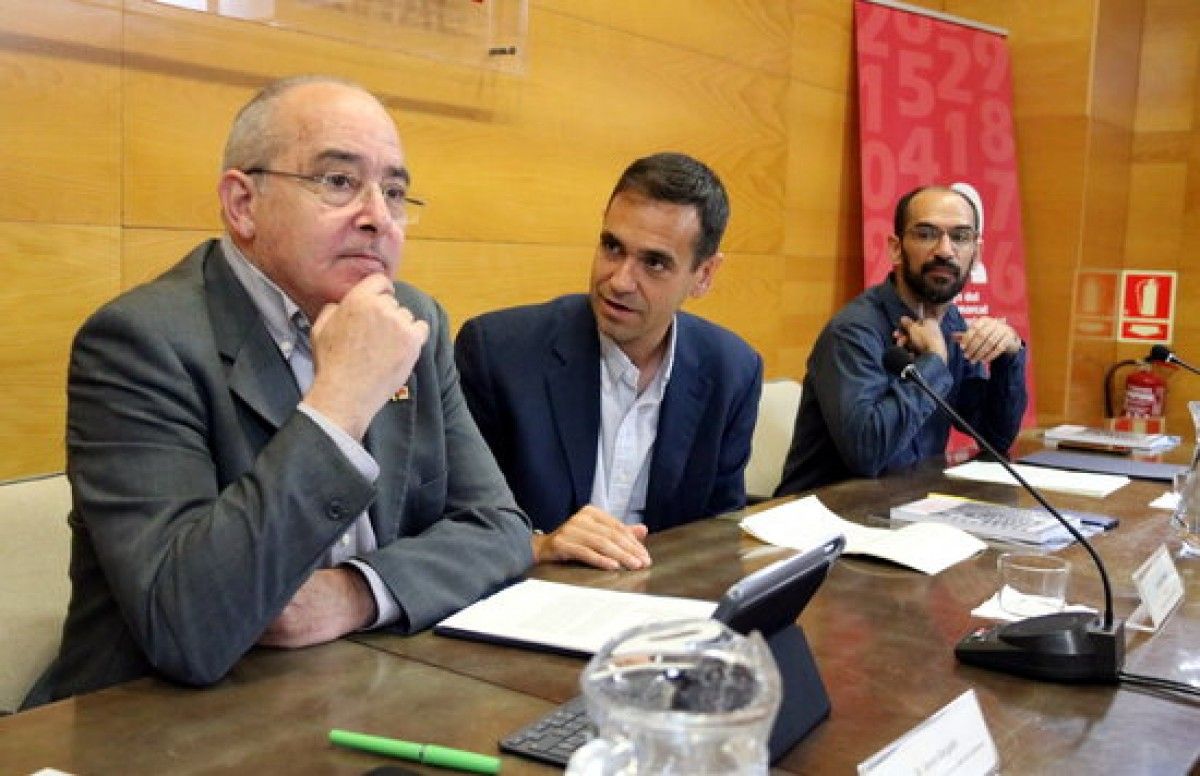 El conseller Bargalló amb el president del CCVOC i l'alcalde de Sabadell 