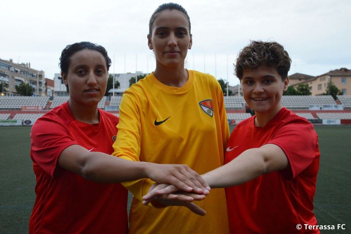 Nuria Raya, Salima El Housayni i Houda Benazid