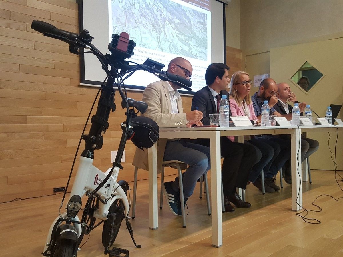 Roda de premsa de presentació del carril bici que unirà Terrassa, Matadepera i Sabadell 