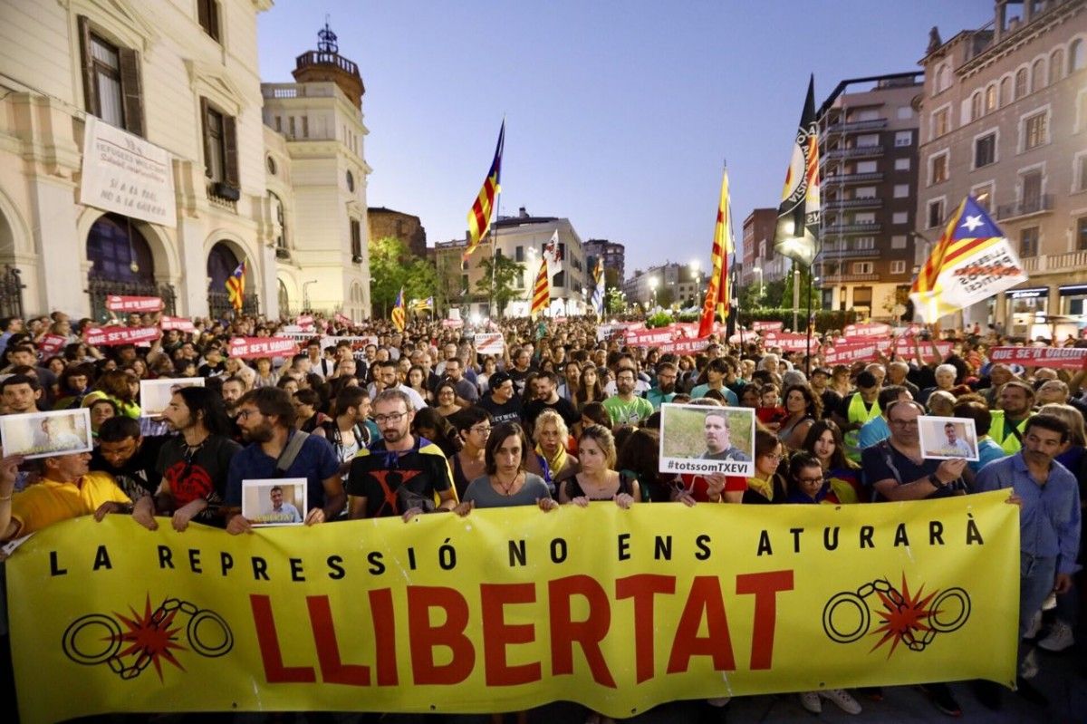 La multitudinària manifestació contra l'empresonament dels CDR