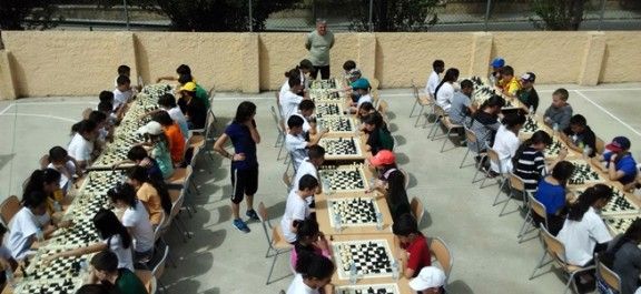 Els alumnes en la primera jornada d'escacs