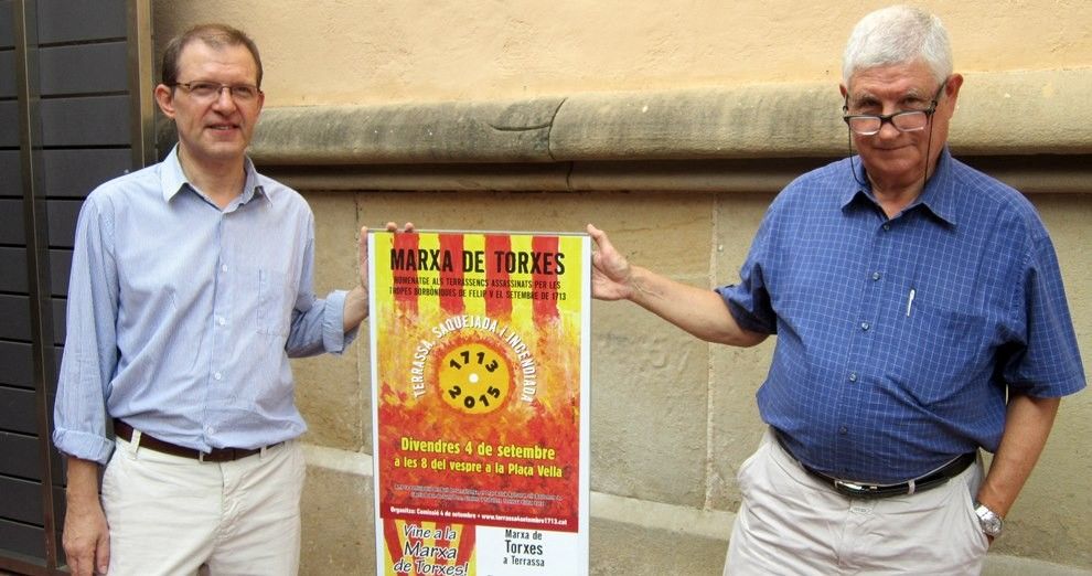 Xavi Ordeix i Aleix Pons, amb el cartell de la Marxa de Torxes 
