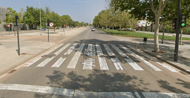 L'avinguda de Béjar, a la zona on s'hi habilitaran noves places d'aparcament