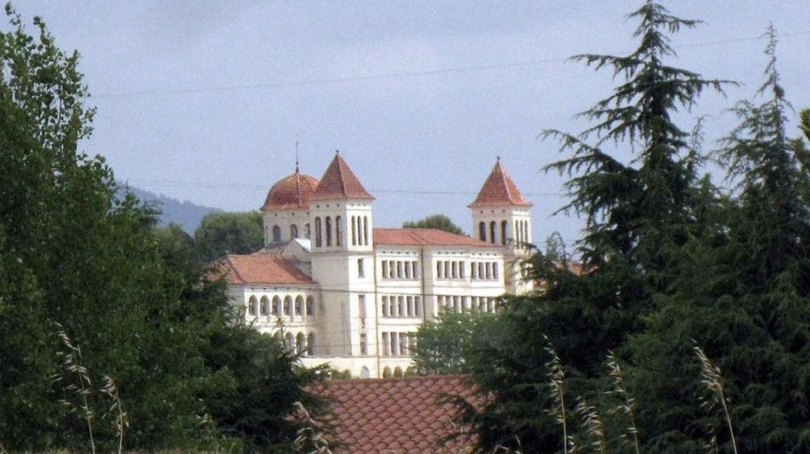 La masia de Torrebonica, en una imatge d'arxiu