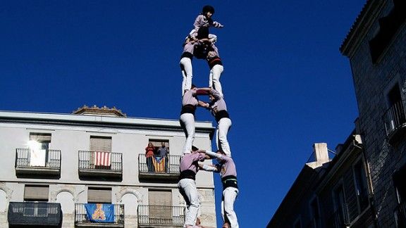 Pisos superiors del dos de nou amb folre descarregat a Girona