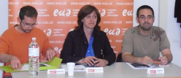 Ivan Martos, Raül Martínez, Marisol Martínez, a l'assamblea local d'EUiA.