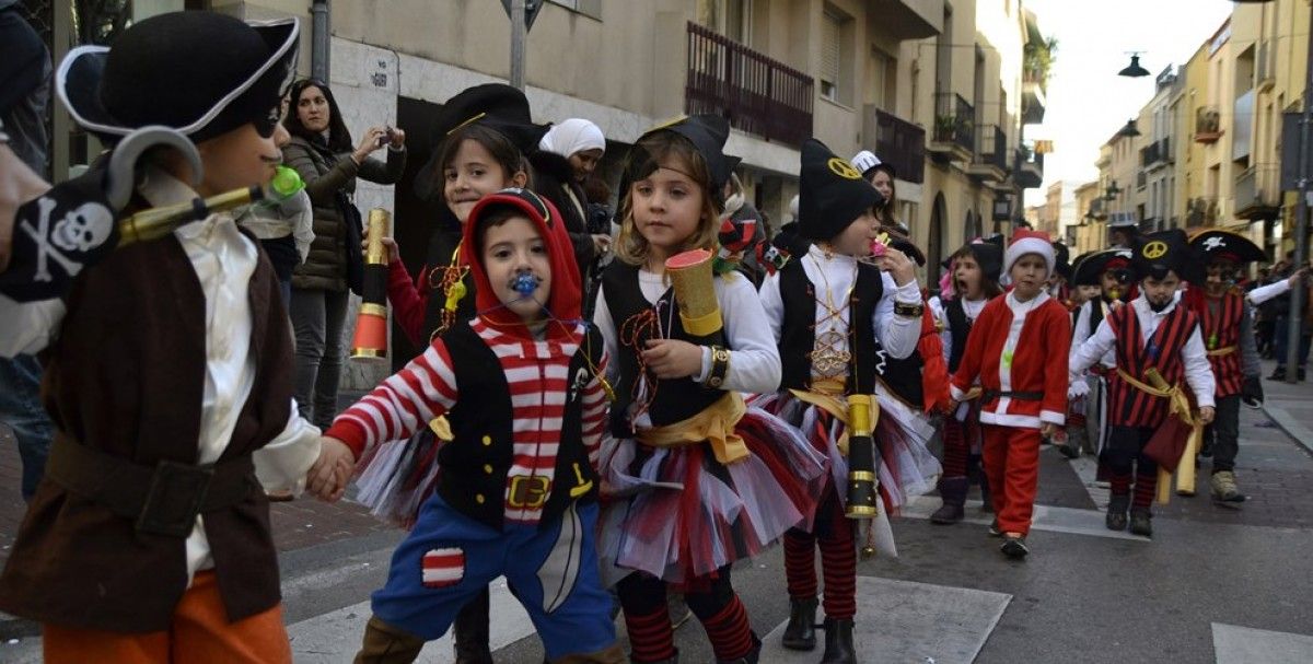 Nens disfressats de l'escola Bisbat d'Egara