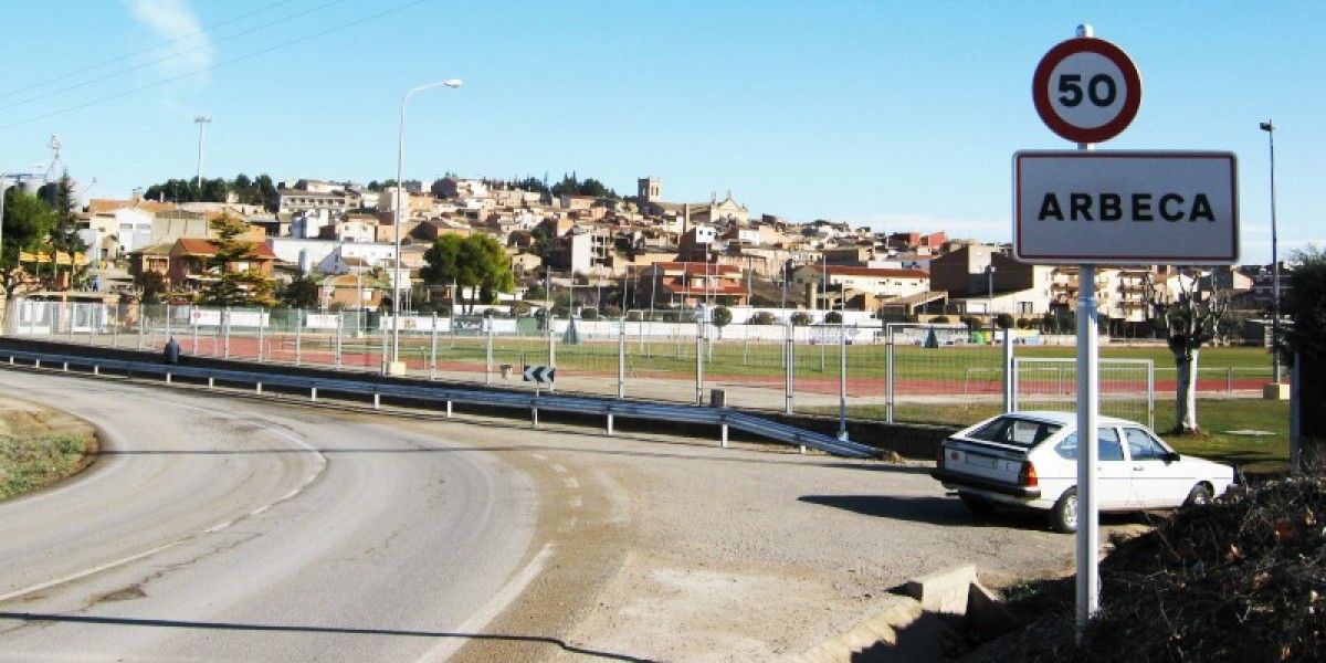Fotografia d'arxiu de l'entrada al municipi d'Arbeca, a les Garrigues.