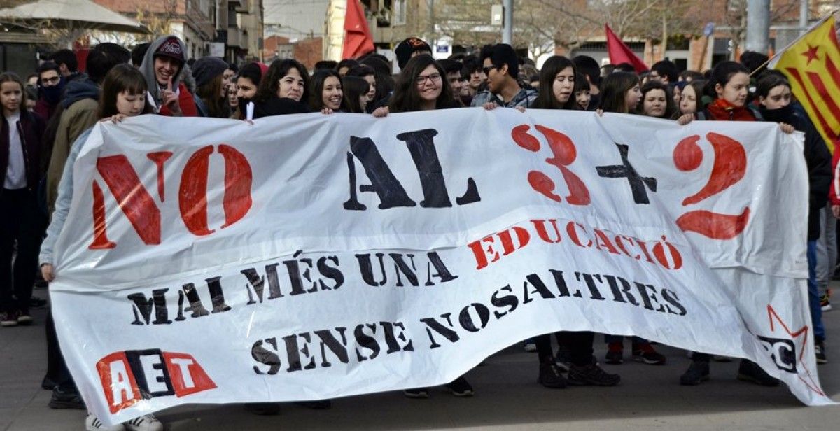 Capçalera de la manifestació estudiantil a Terrassa 