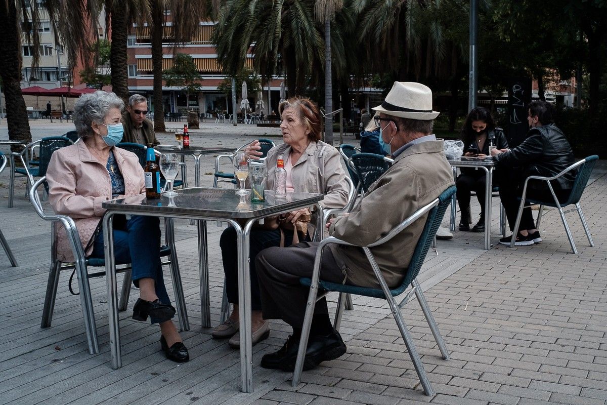 Clients d'una terrassa de Barcelona.