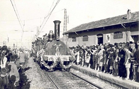 Celebració del centenari de l’arribada del ferrocarril. Estació del Nord, 1956.