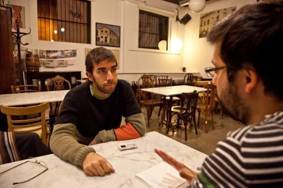 Carles Batalla entrevista Oleguer Presas a Can Capablanca de Sabadell.