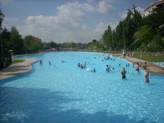 La piscina de Vallparadís, una de les més utilitzades pels terrassencs a l'estiu.