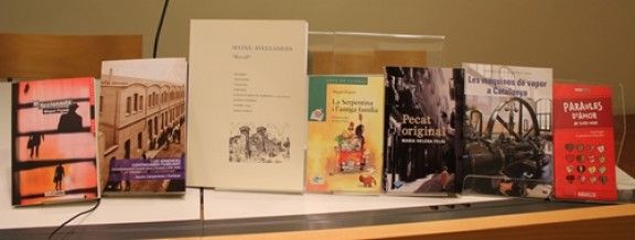 Alguns dels llibres terrassencs, en la presentació organitzada per Òmnium