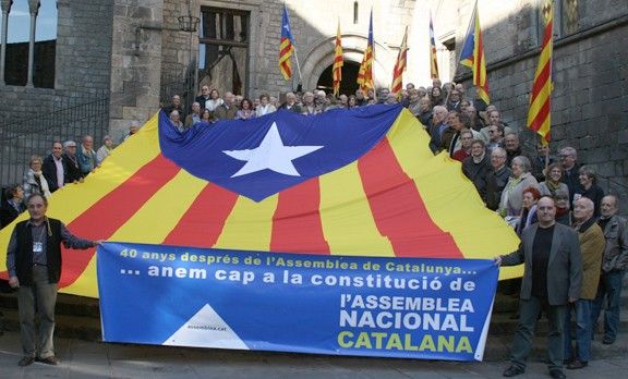 Foto de família dels representants de l'Assemblea Nacional Catalana.