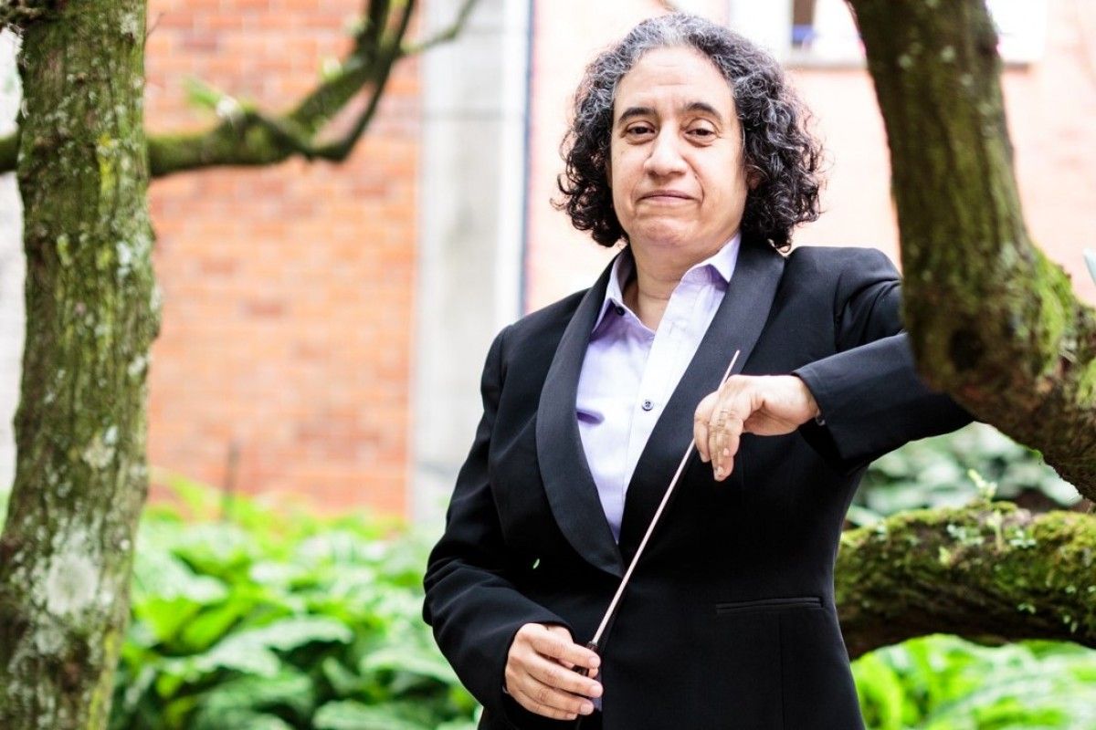 La directora d'orquestra, Cecilia Espinosa. 