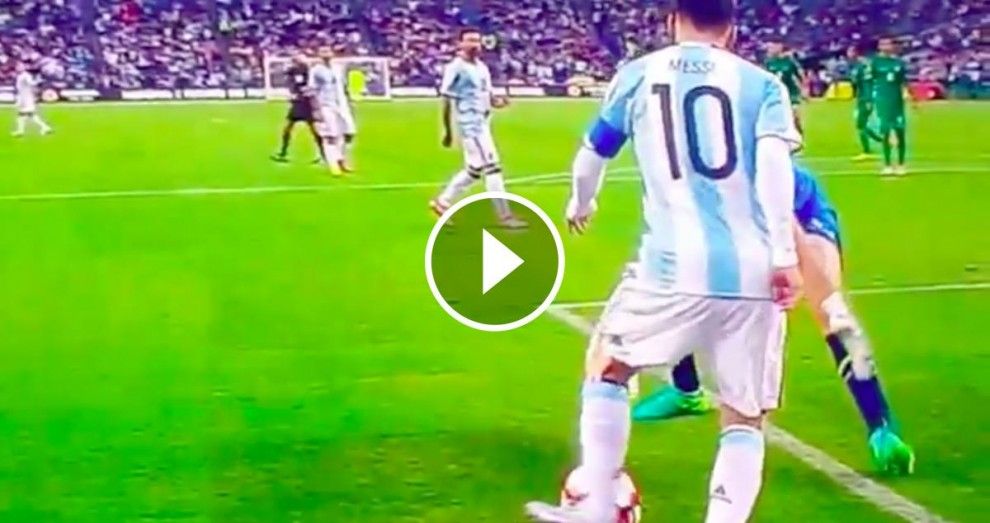 Leo Messi super al porter de la selecció boliviana amb una jugada espectacular