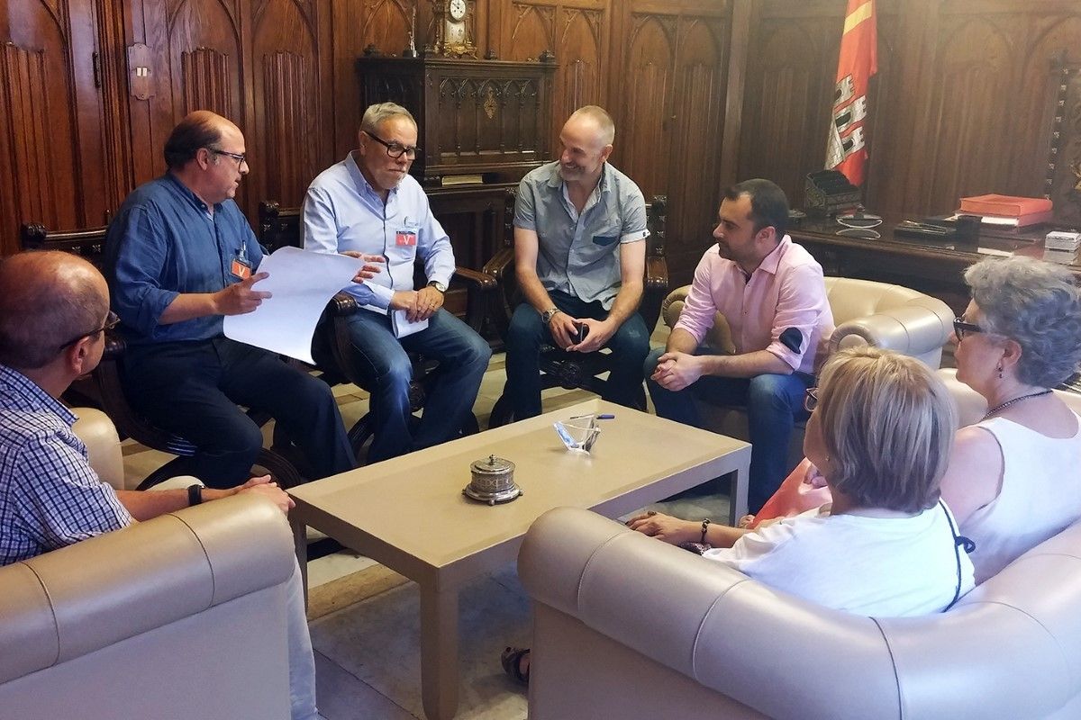 Reunió de Jordi Ballart amb la Colla dels Federins