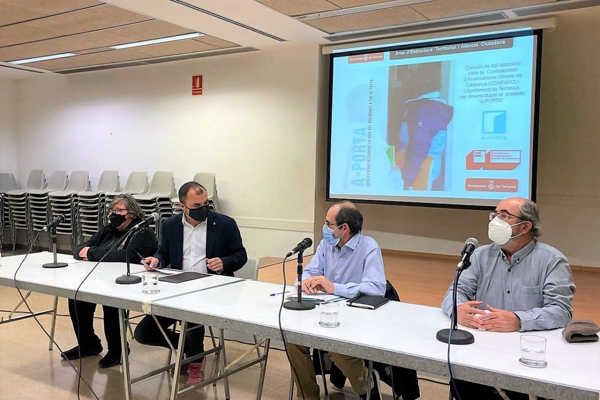 Presentació del conveni pel projecte A-Porta entre l'Ajuntament de Terrassa i la CONFAV