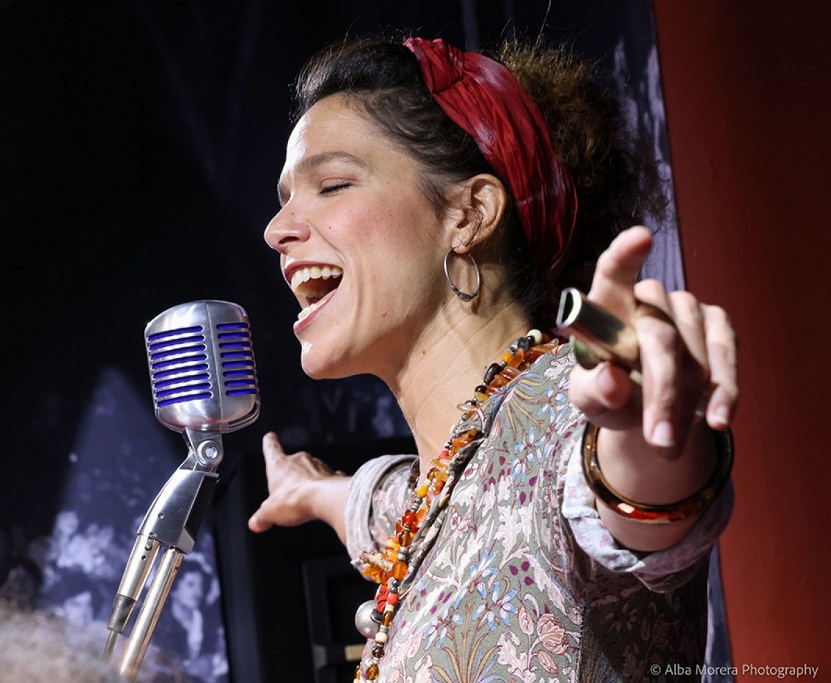 L'actriu i cantant Queralt Albinyana cantarà al pati històric del MNATEC el 13 de març