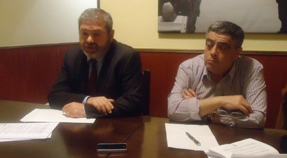 Miguel Durán i Paco Vega, en un restaurant de Terrassa on s'ha anunciat la petició d'inadmissió de la querella