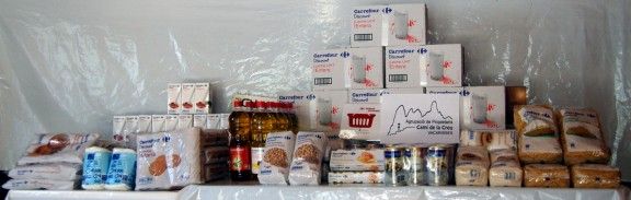 Els aliments recollits per l'Agrupació de Propietaris del Camí de la Creu