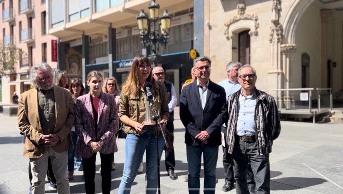 Isabel Martínez amb representants d'entitats andaluses