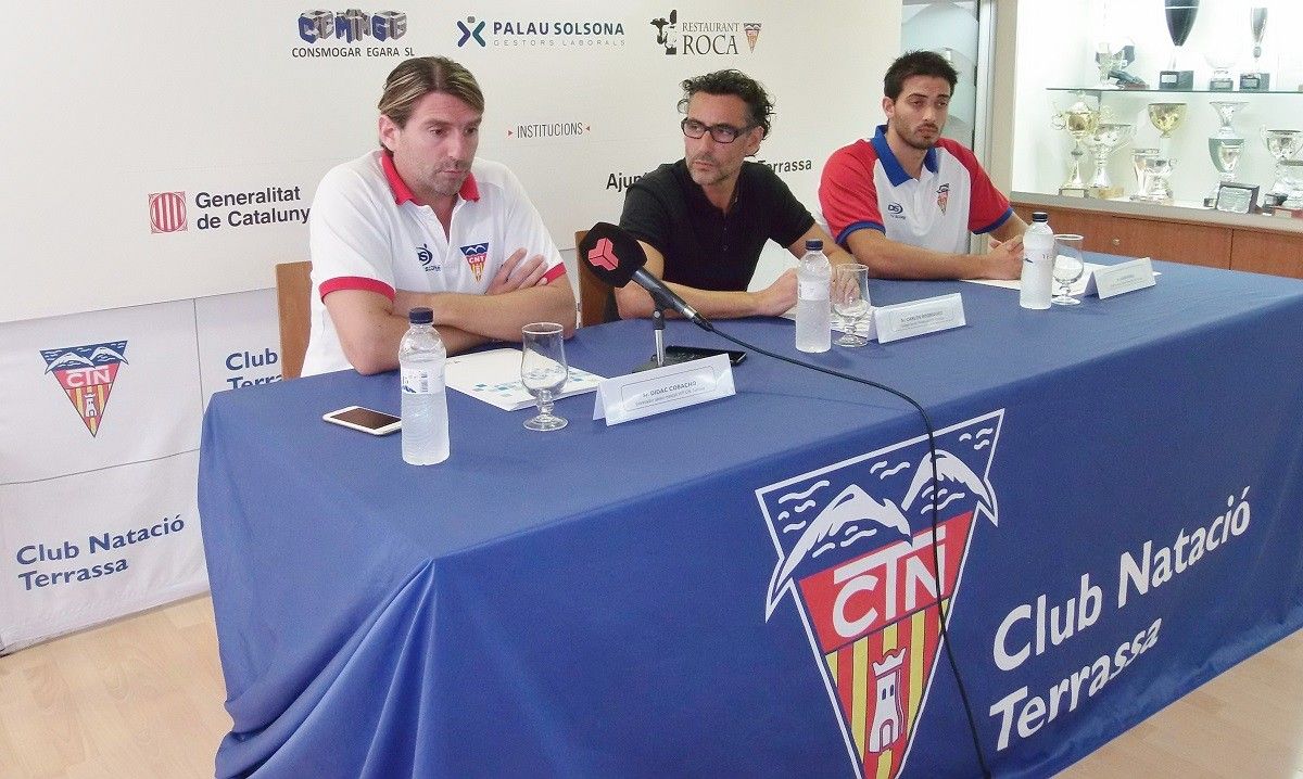 Carlos Rodríguez, Dídac Cobacho i Jordi Pérez, en roda de premsa