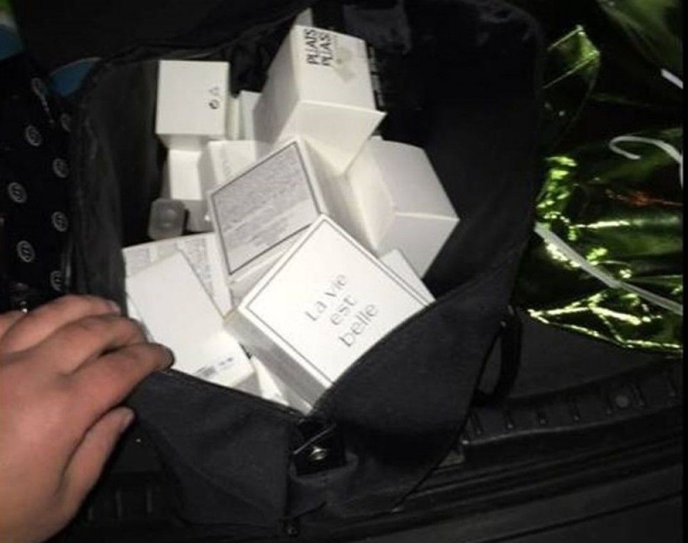 Imatge d'alguns perfums trobats per la Guàrdia Civil
