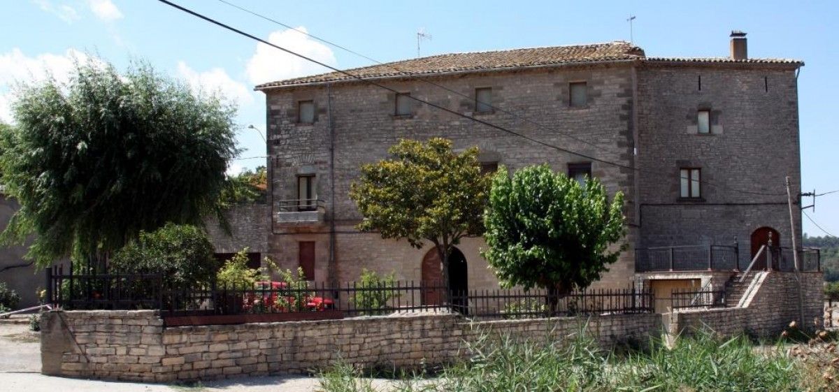 Imatge de la masia de Gàver, al municipi d'Estaràs