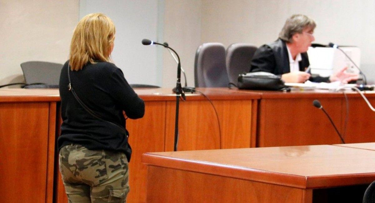 Imatge de l'acusada durant el judici