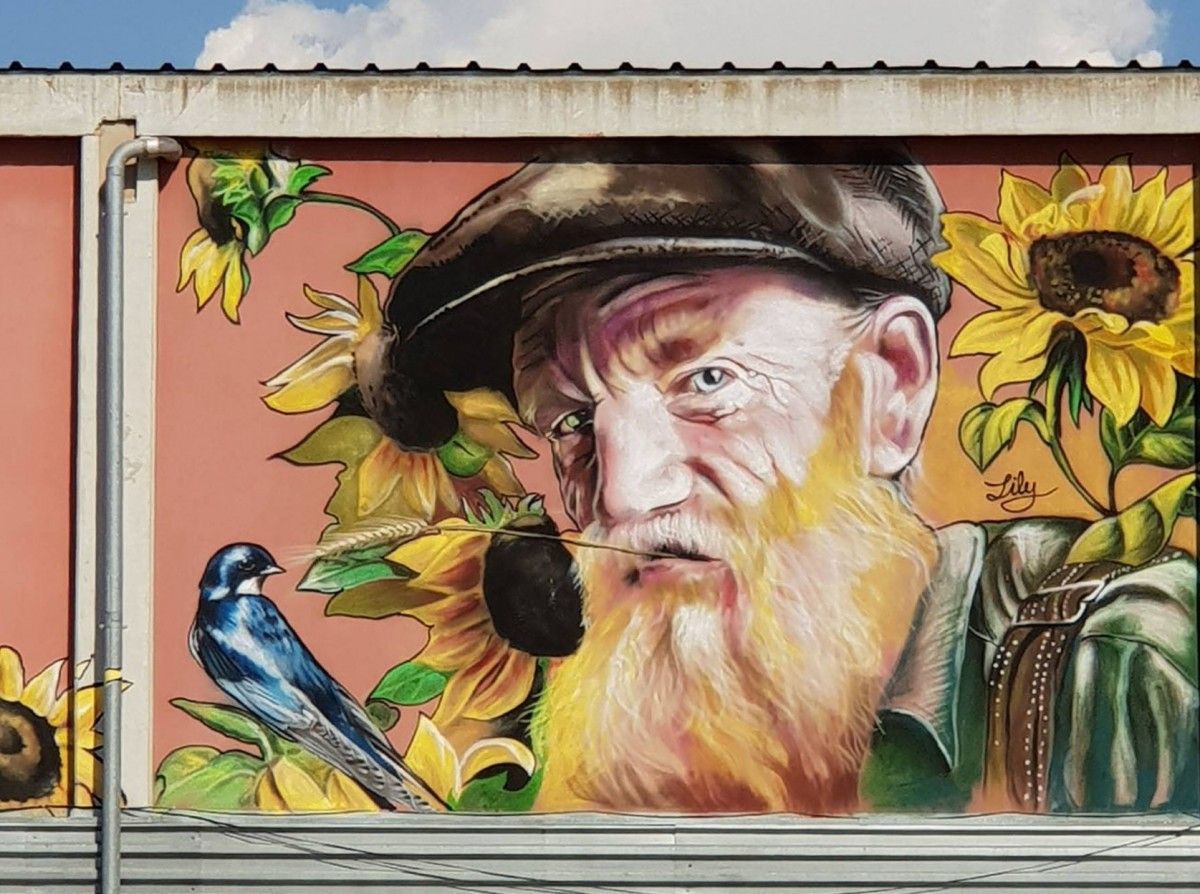 El padrí, mural pintat a Penelles en el marc del festival Gar-Gar