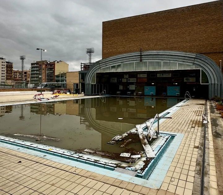 La piscina municipal va quedar afectada el 2024 per una gran tempesta