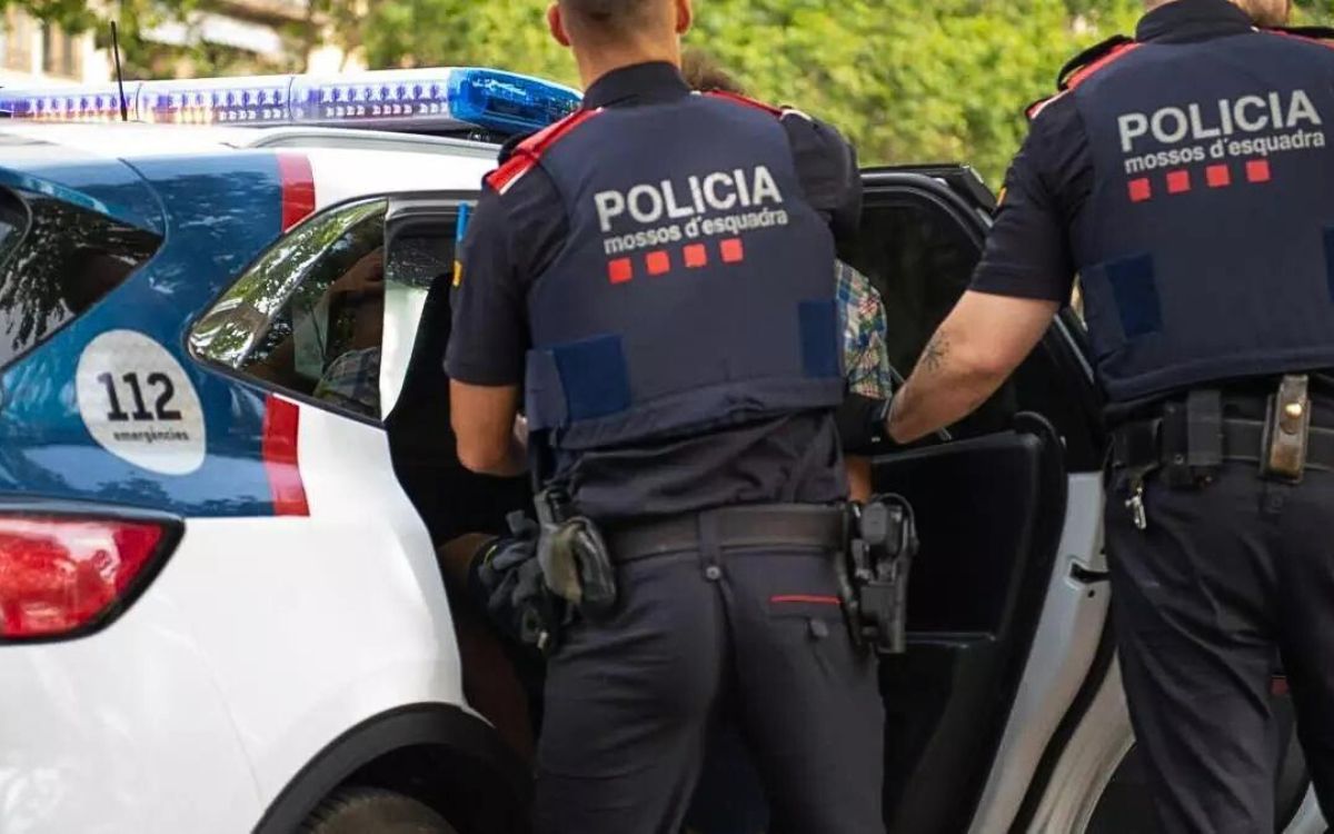 Dos detinguts a Lleida per estafar 300.000 euros