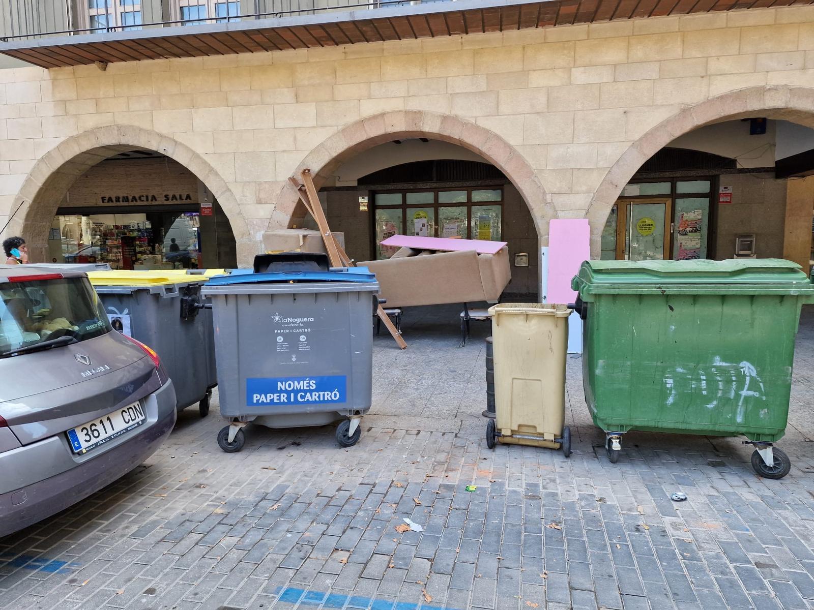 Fotografia de la Plaça de Mercadal a Balaguuer