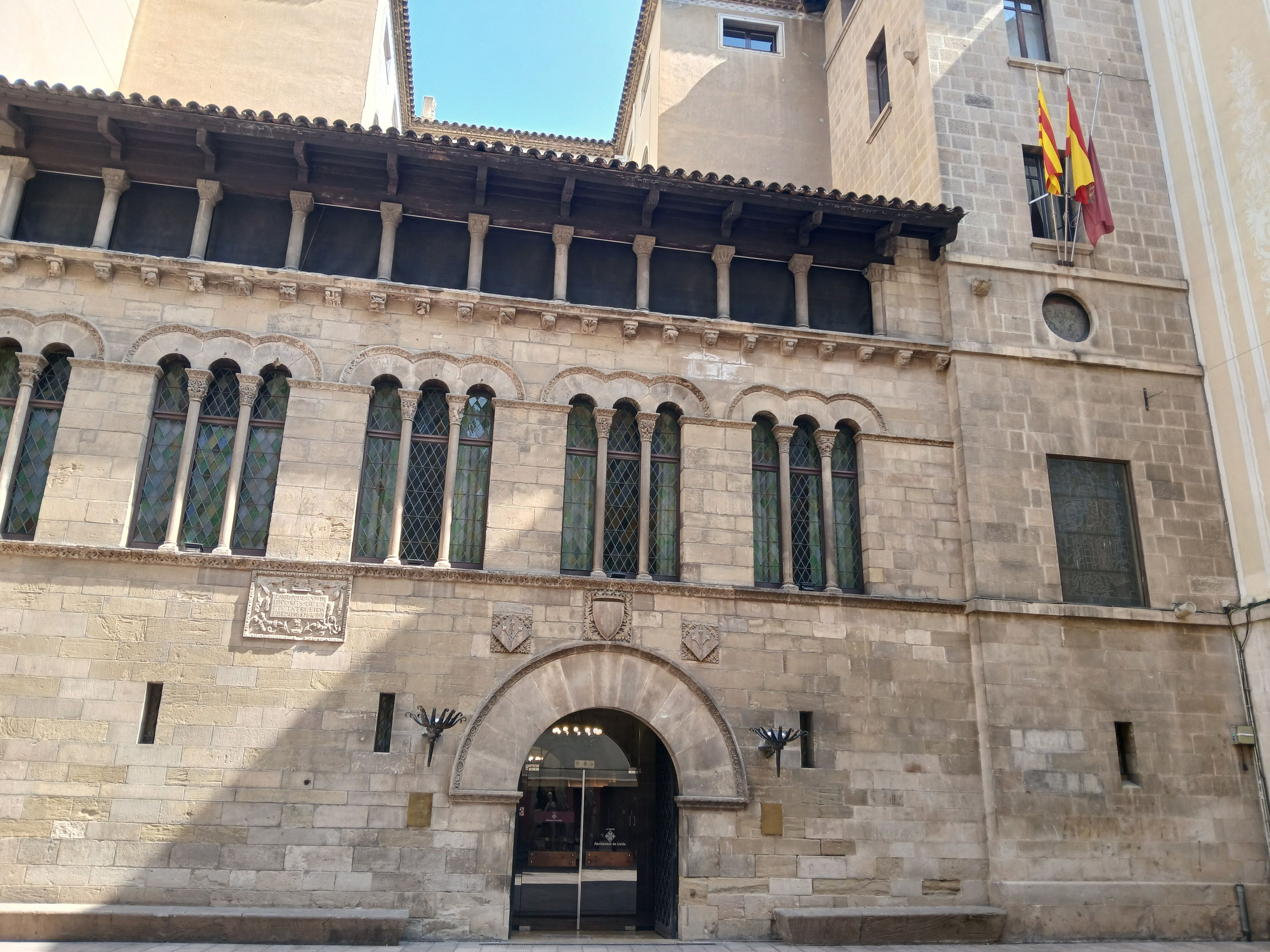 Imatge de l'exterior de la Paeria de Lleida