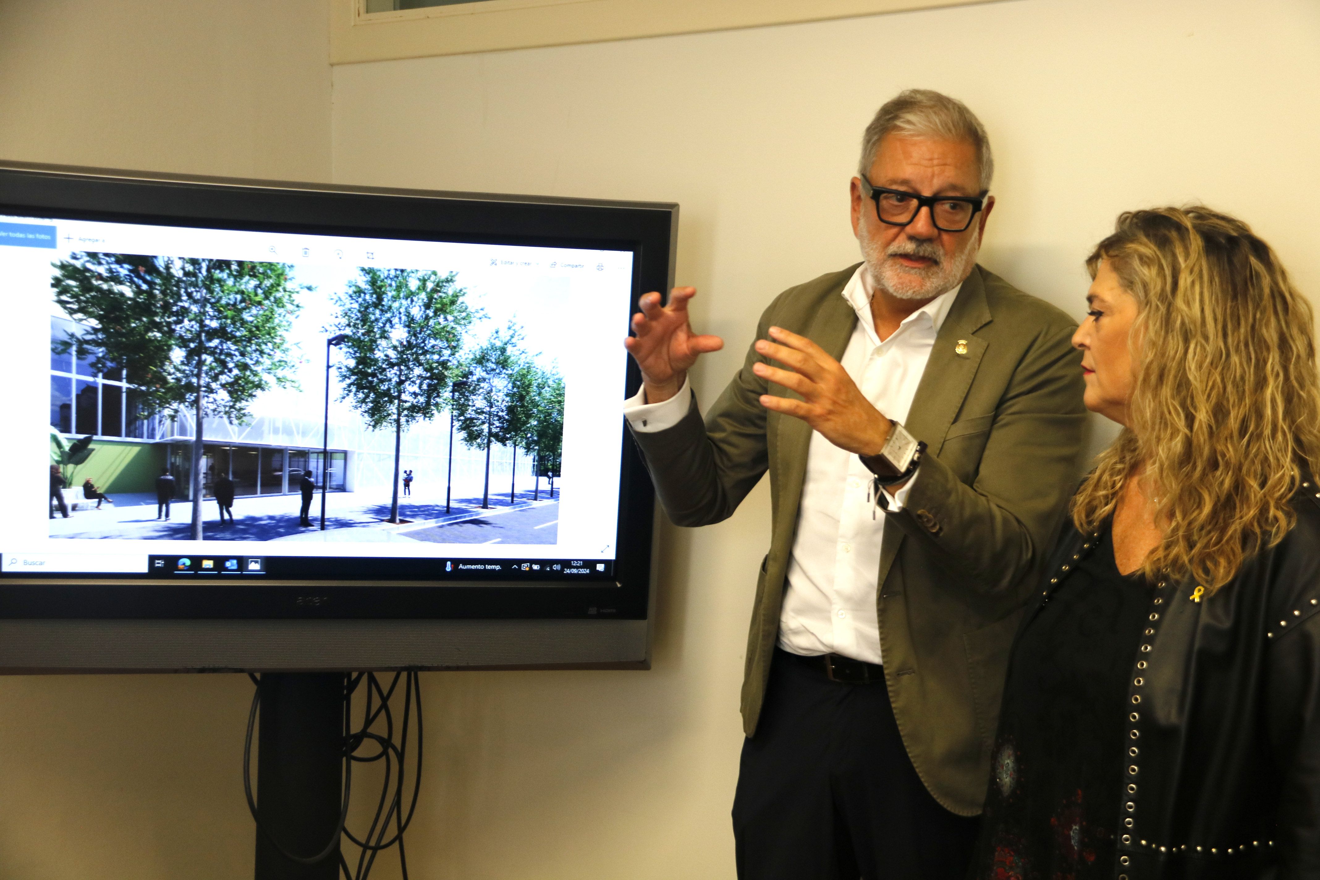 Fèlix Larrosa i Violant Cervera presentant el projecte