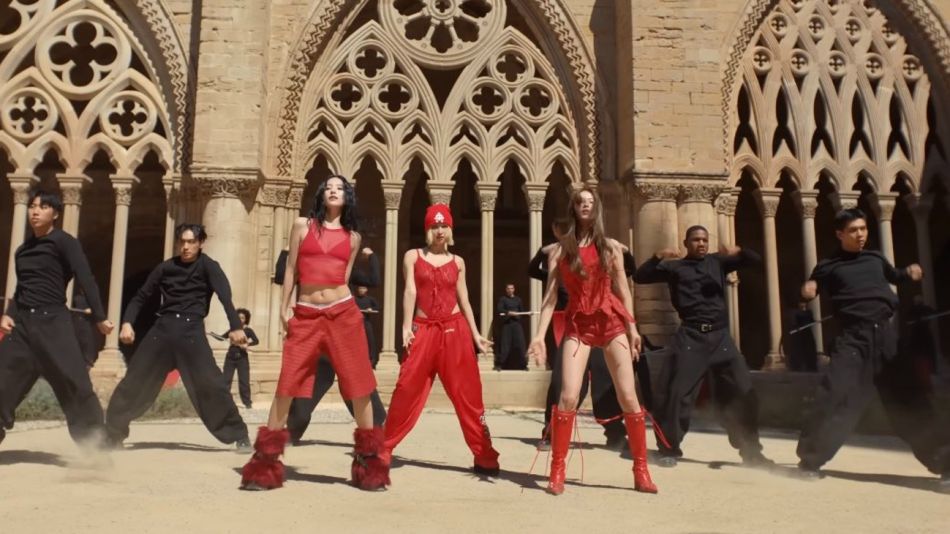 El videoclip d''Identity', del grup de K-pop Misamo, gravat a Lleida