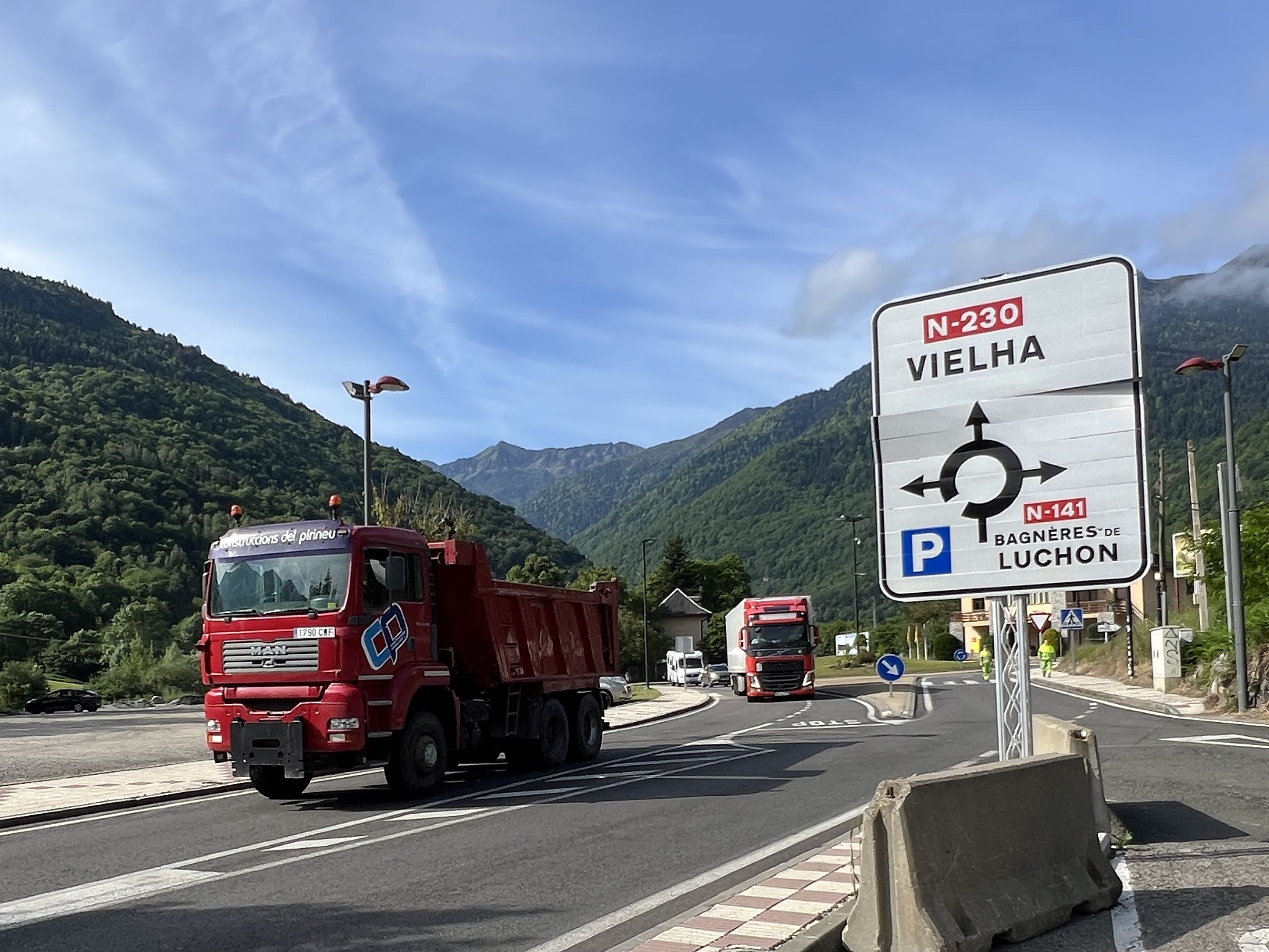 La circulació establerta a l'N-230 a Bossòst, a la Val d'Aran