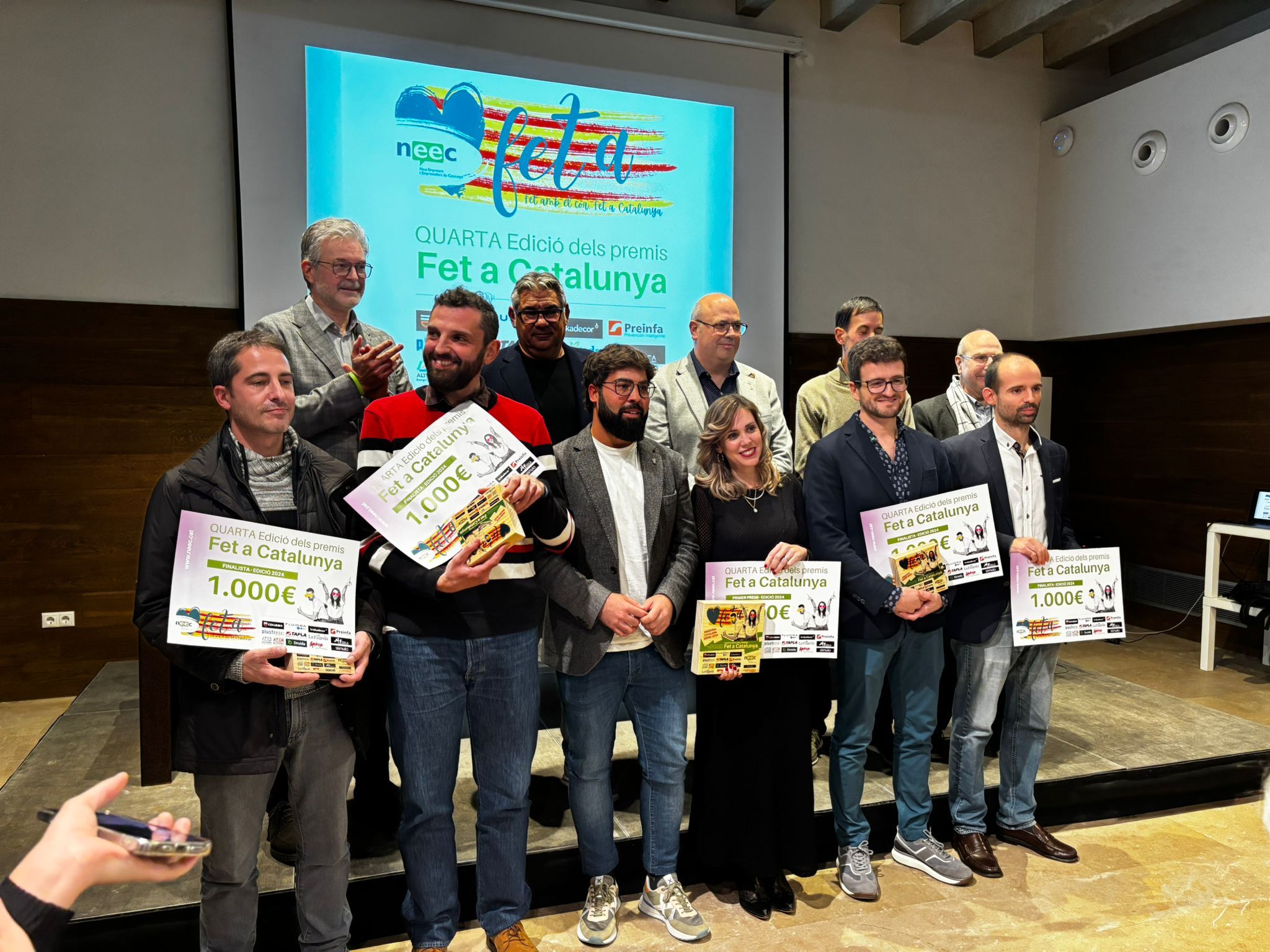 Tots els finalistes i la guanyadora del primer premi