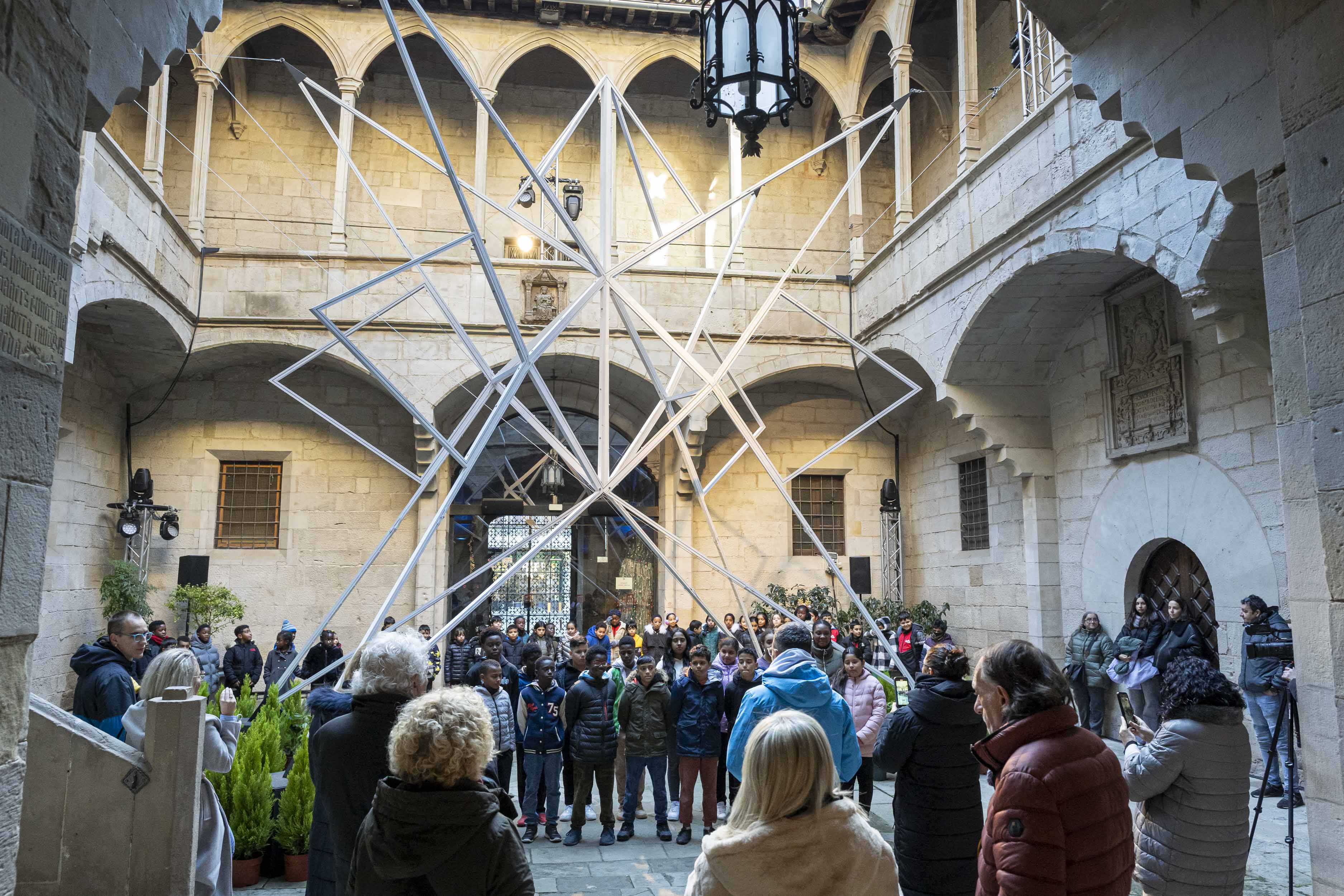 Una de les cinc escoles al Pati de l'IEI